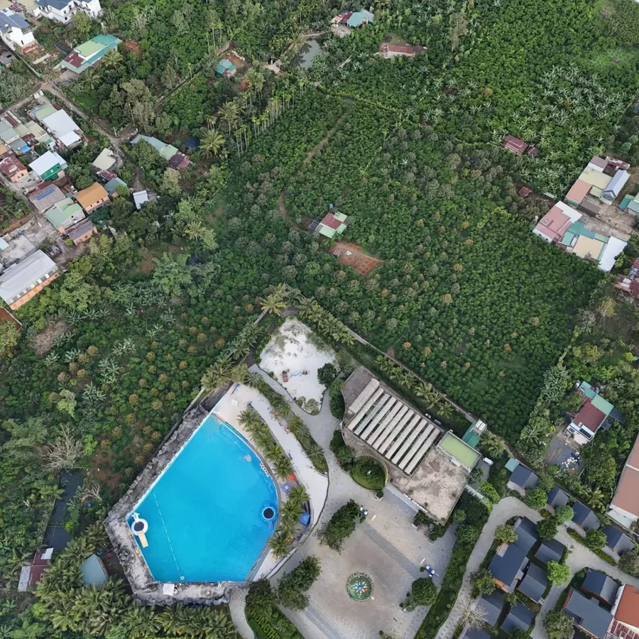 Bốn bước, không tắt bước nào